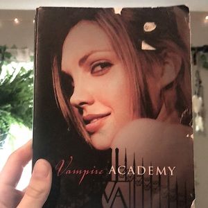 The book; Vampire Academy